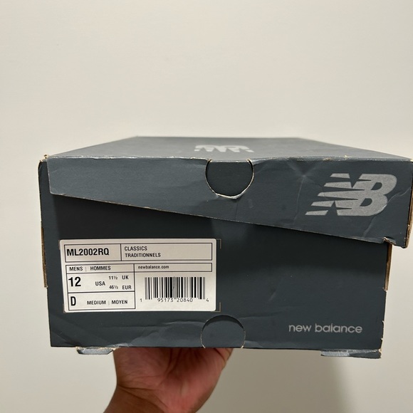 New Balance ML2002RQ size 12 mens sneakers - Picture 4 of 5